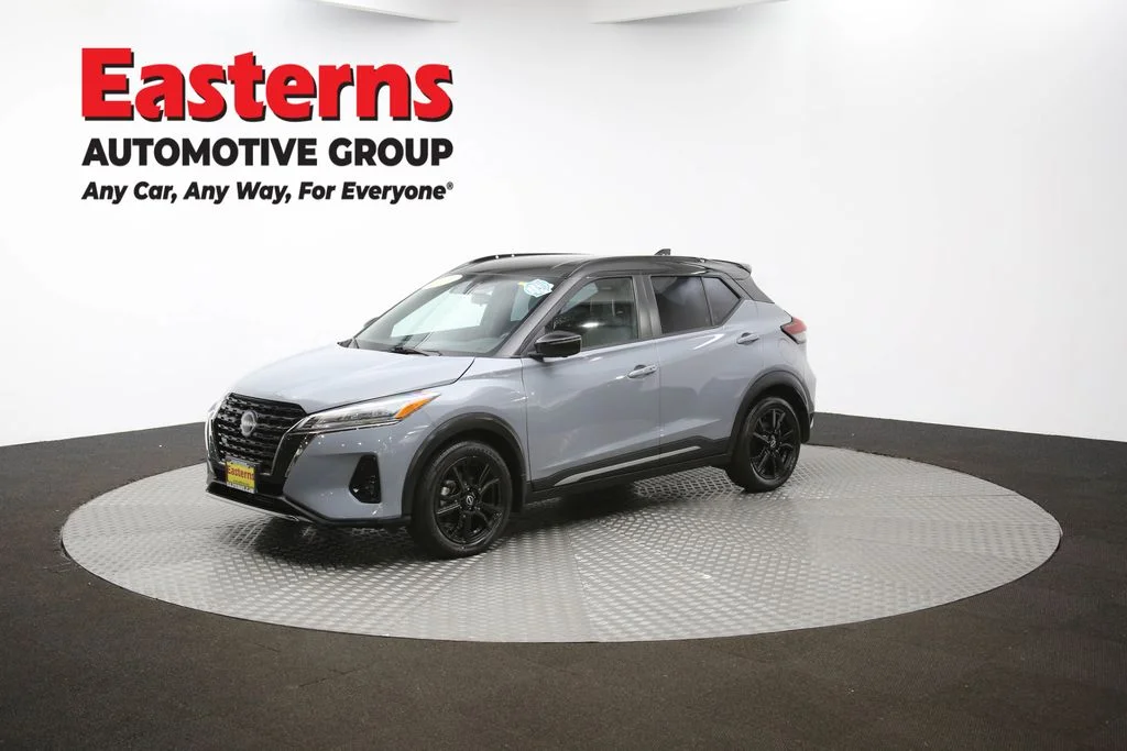Used 2023 Gray Nissan SR image 55