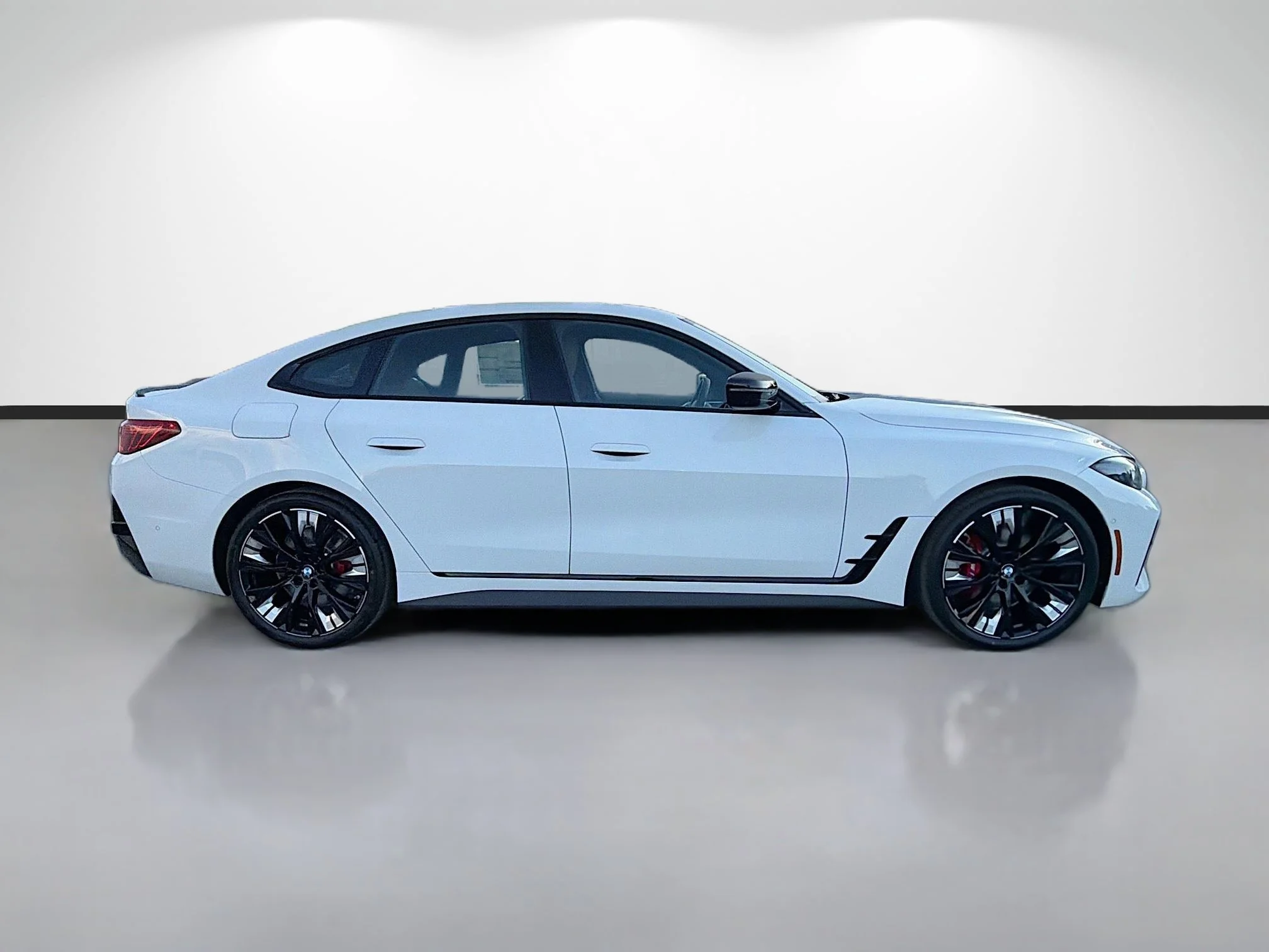 New 2026 Alpine White BMW 430i image 2
