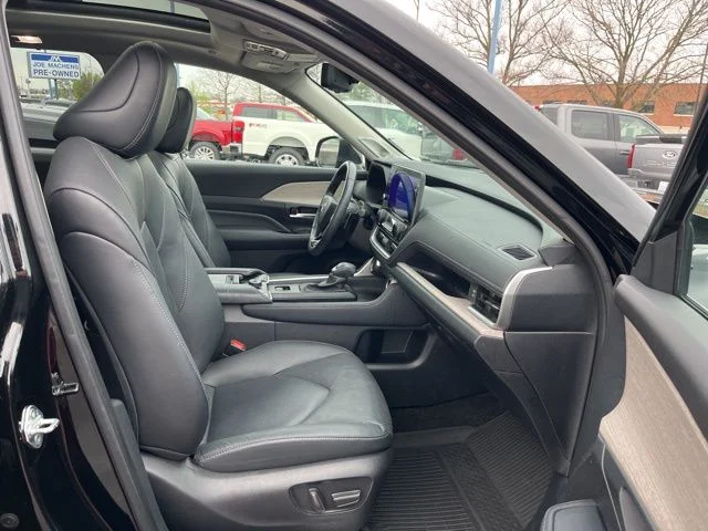 Used 2024 Black Toyota Platinum image 27