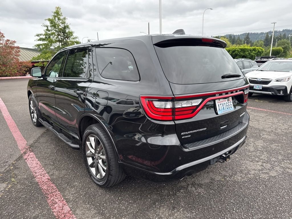 Used 2015 Brilliant Black Crystal Pearlcoat Dodge Limited image 8