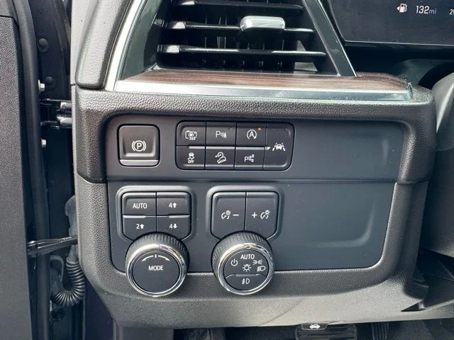 2025 Chevrolet Tahoe Z71 - Photo 25