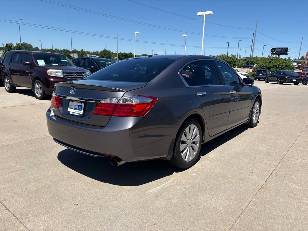 Used 2014 Gray Honda EX-L image 5