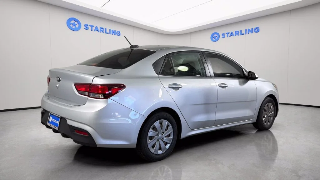 2020 Kia RIO S - Photo 9