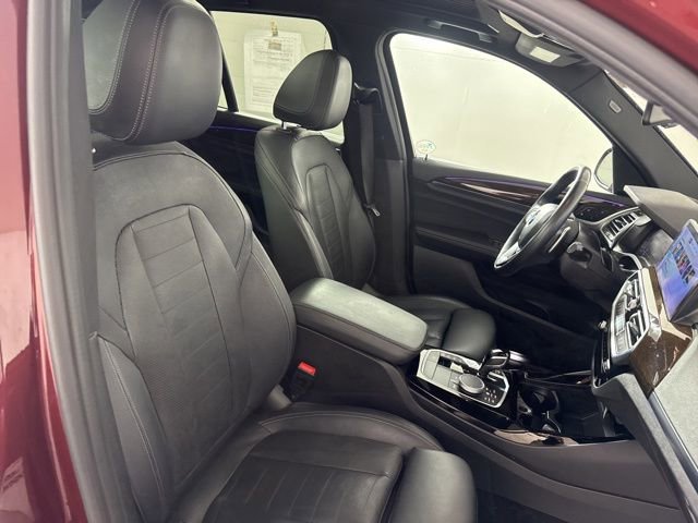 Used 2022  BMW xDrive30i image 16