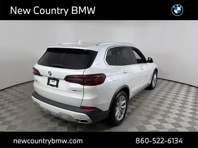 Used 2021 Mineral White Metallic BMW xDrive40i image 4