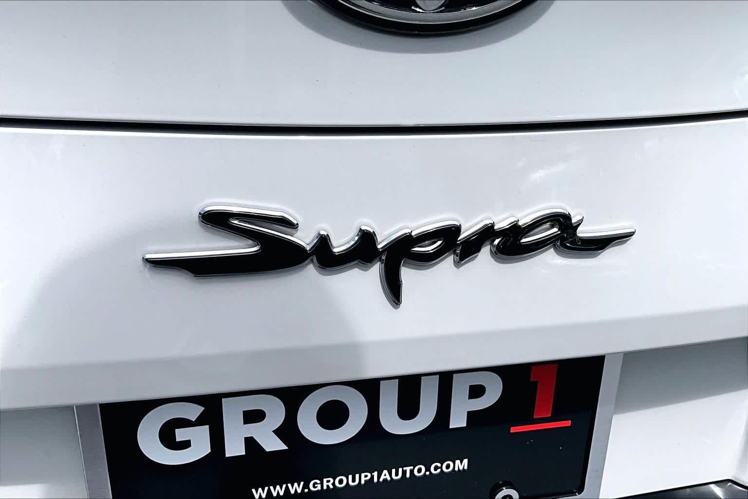 Used 2025 Absolute Zero Toyota 3.0 Premium image 9