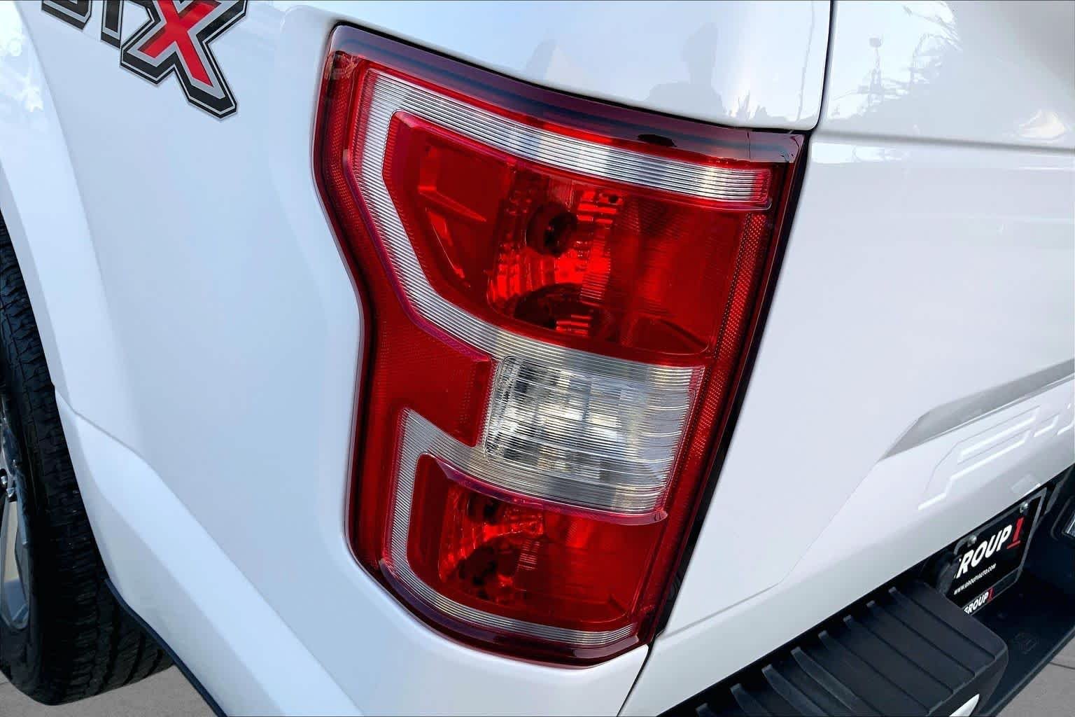 Used 2019 Oxford White Ford XL image 29