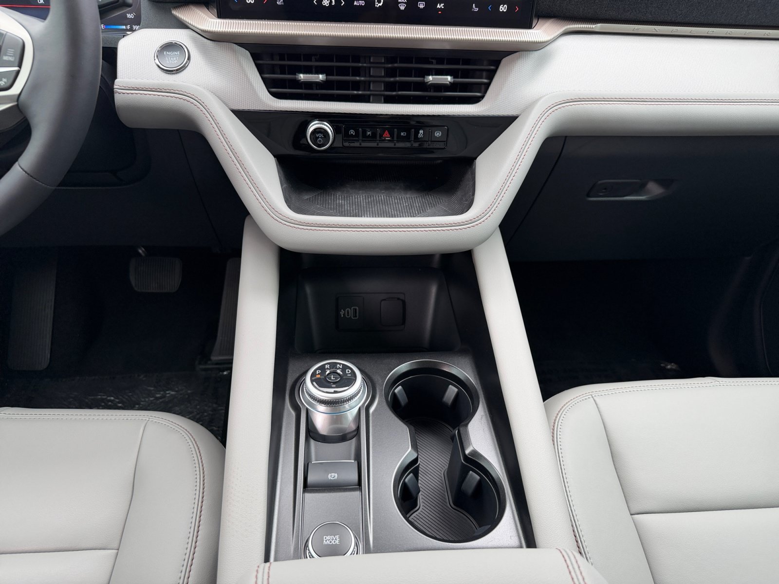 New 2026 Carbonized Gray Metallic Ford Active with 200A Pkg image 12
