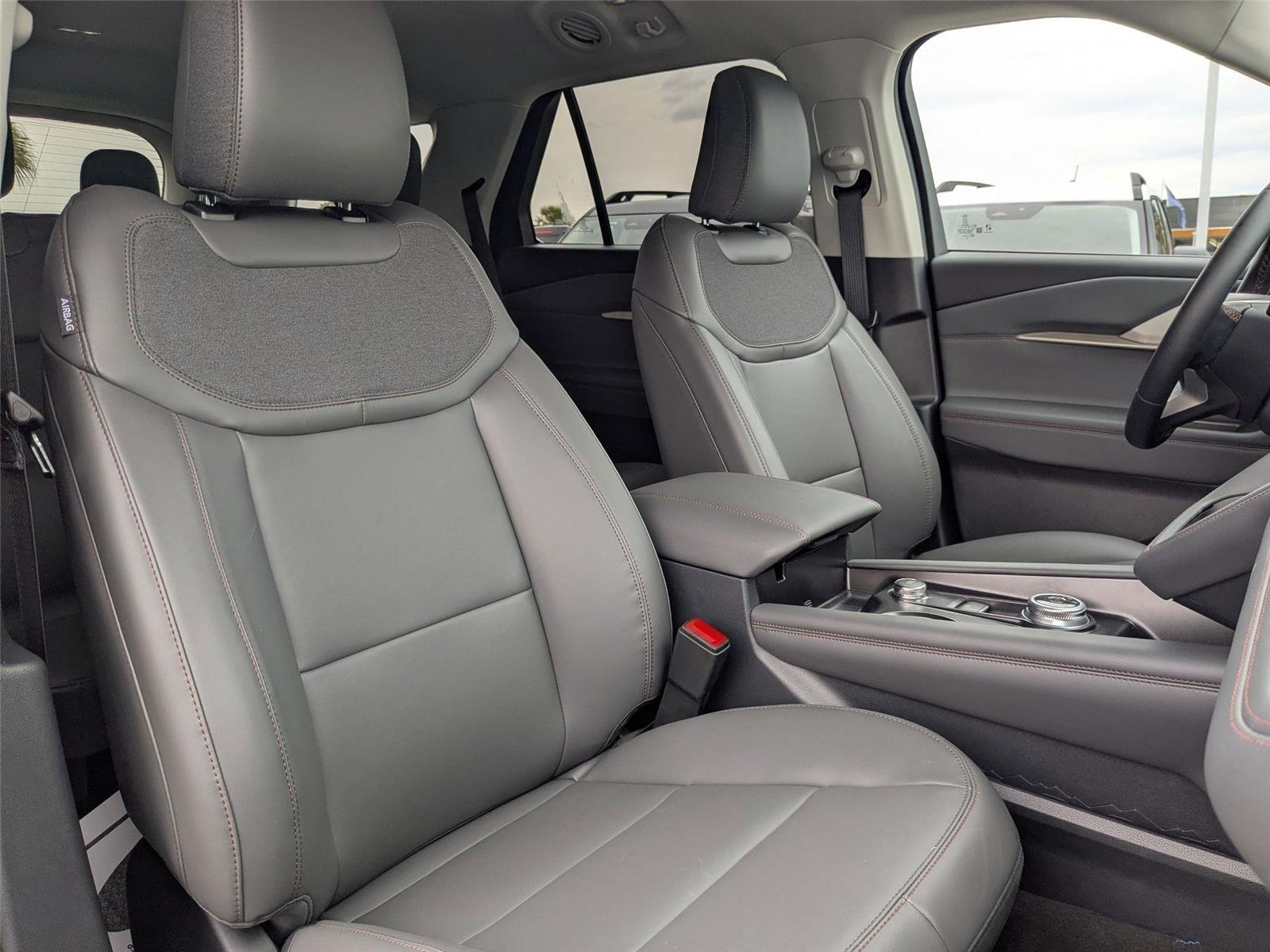 New 2026 Vapor Blue Metallic Ford Active image 35