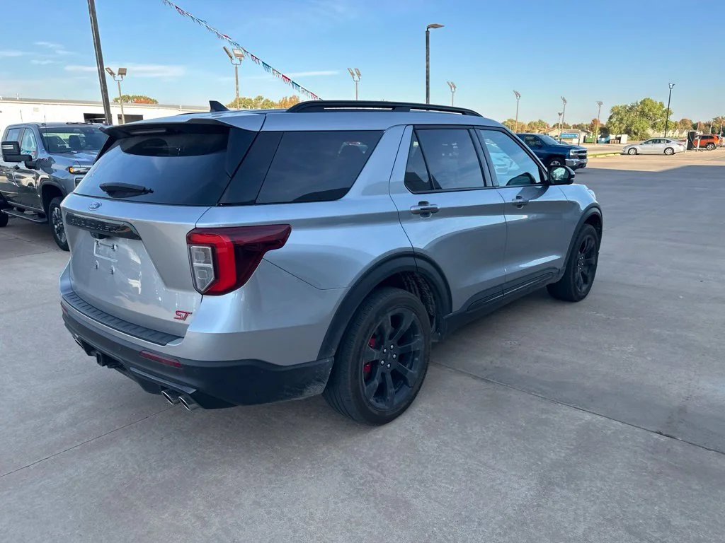 Used 2023 Silver Ford ST image 32
