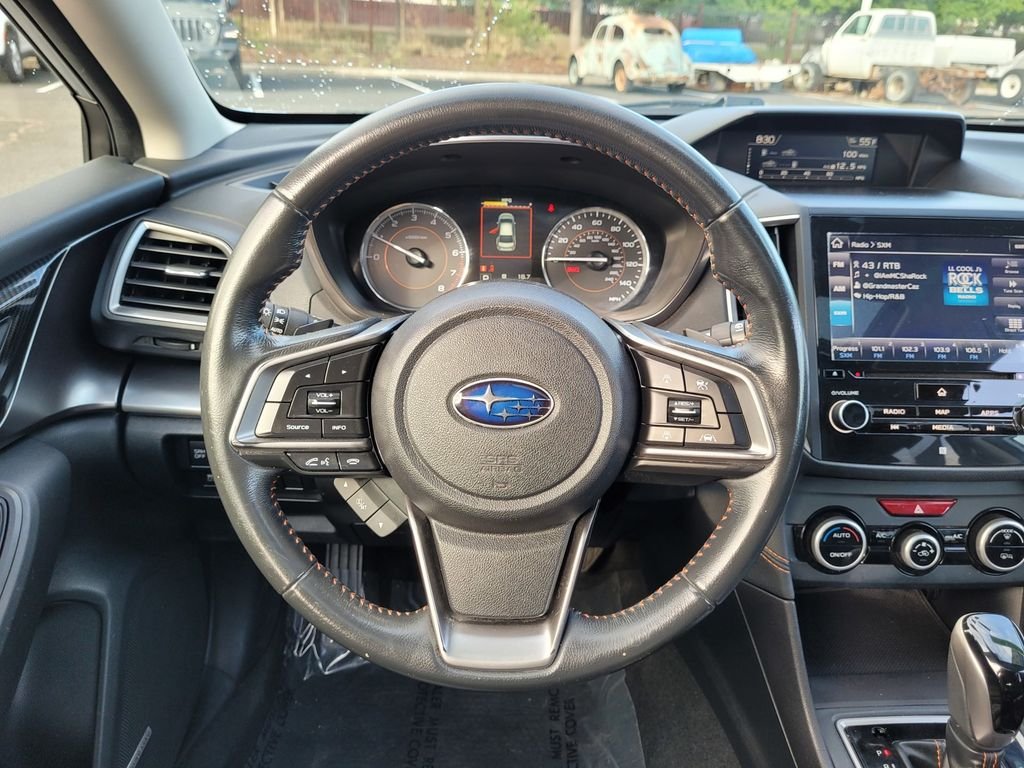 Used 2018 Silver Subaru 2.0i Limited image 17