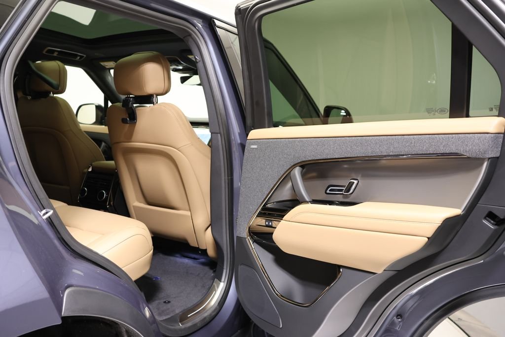 New 2026 Varesine Blue Land Rover SE image 43