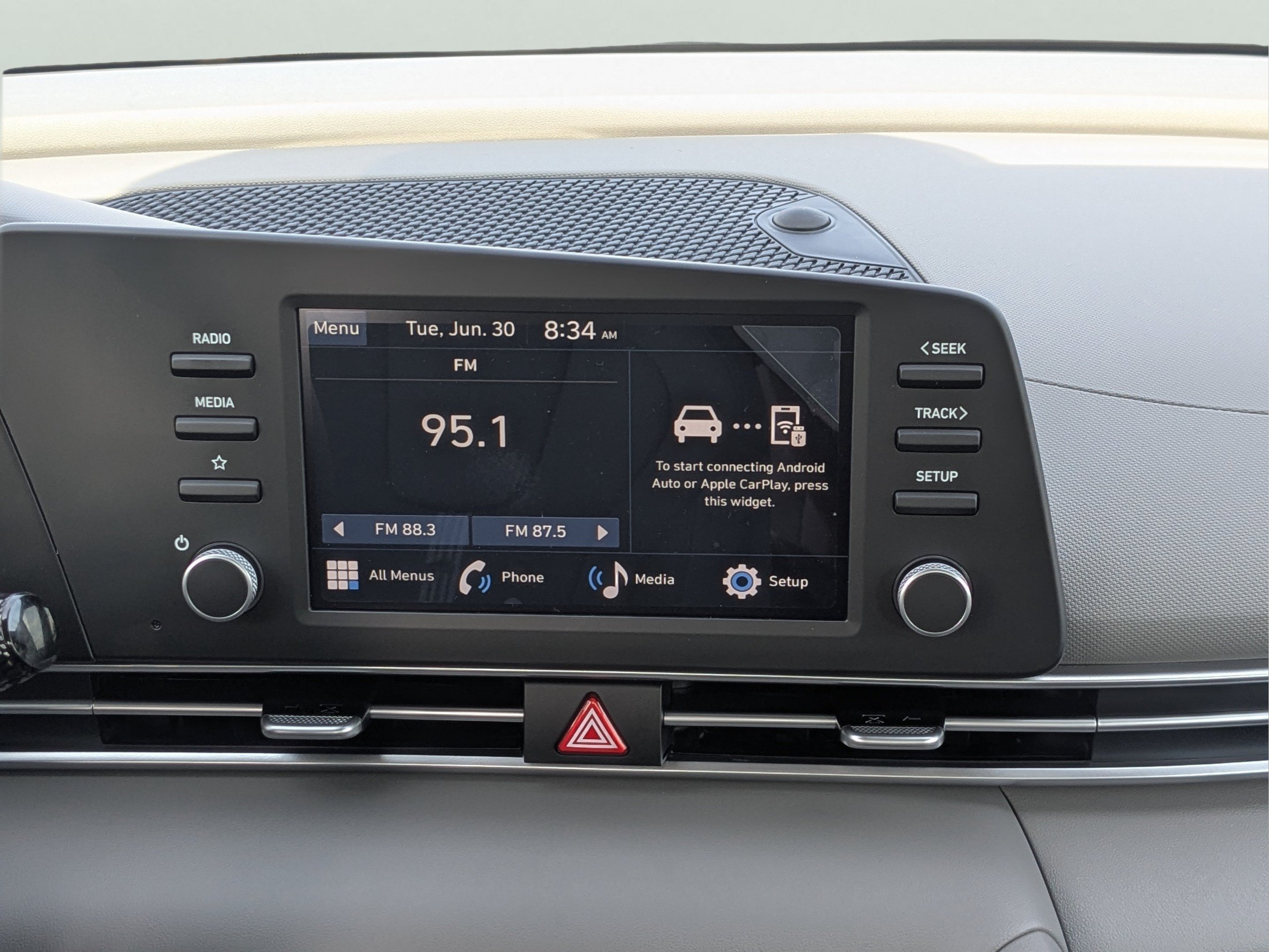 New 2026 Abyss Black Hyundai SE image 19