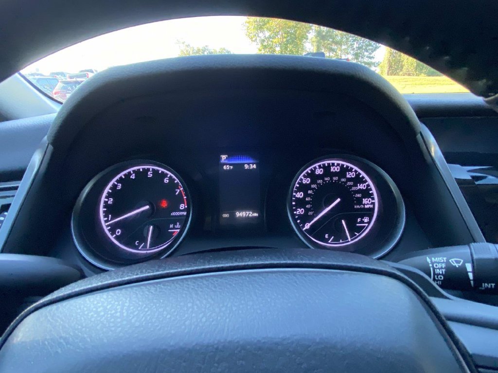 Certified Used 2023 Ice Toyota SE image 33
