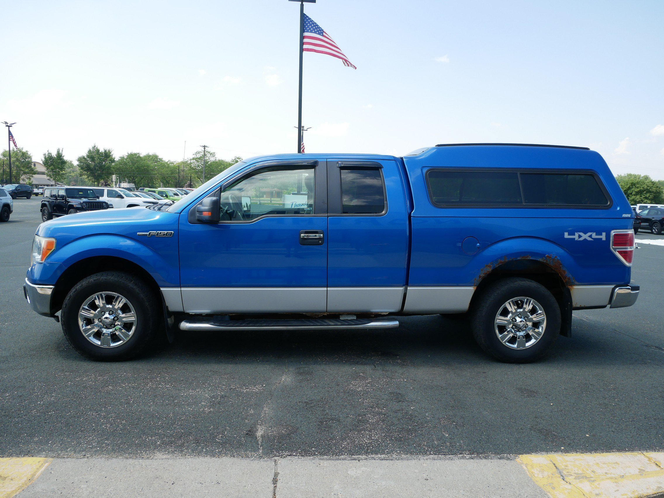 Used 2009 Blue Ford XLT image 5