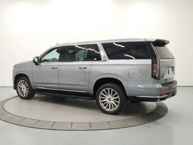 Used 2023 Silver Cadillac Premium image 5