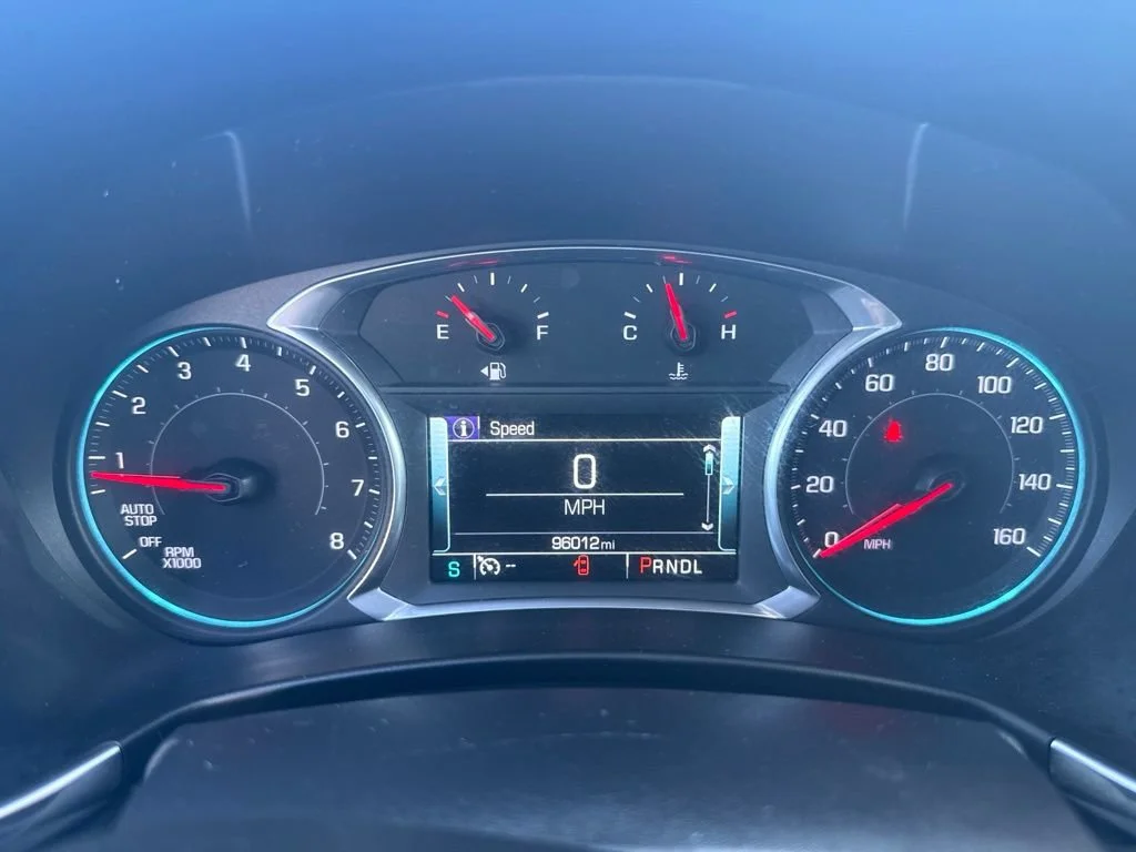 Used 2018 MOSAIC BLACK METALLIC Chevrolet Premier image 26