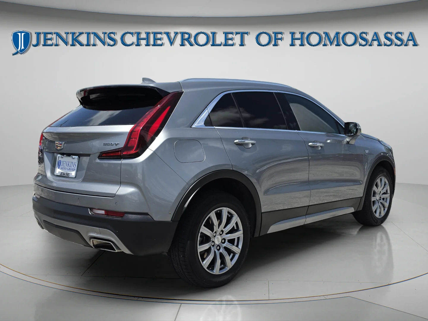 Used 2023 Argent Silver Metallic Cadillac AWD Premium Luxury image 5