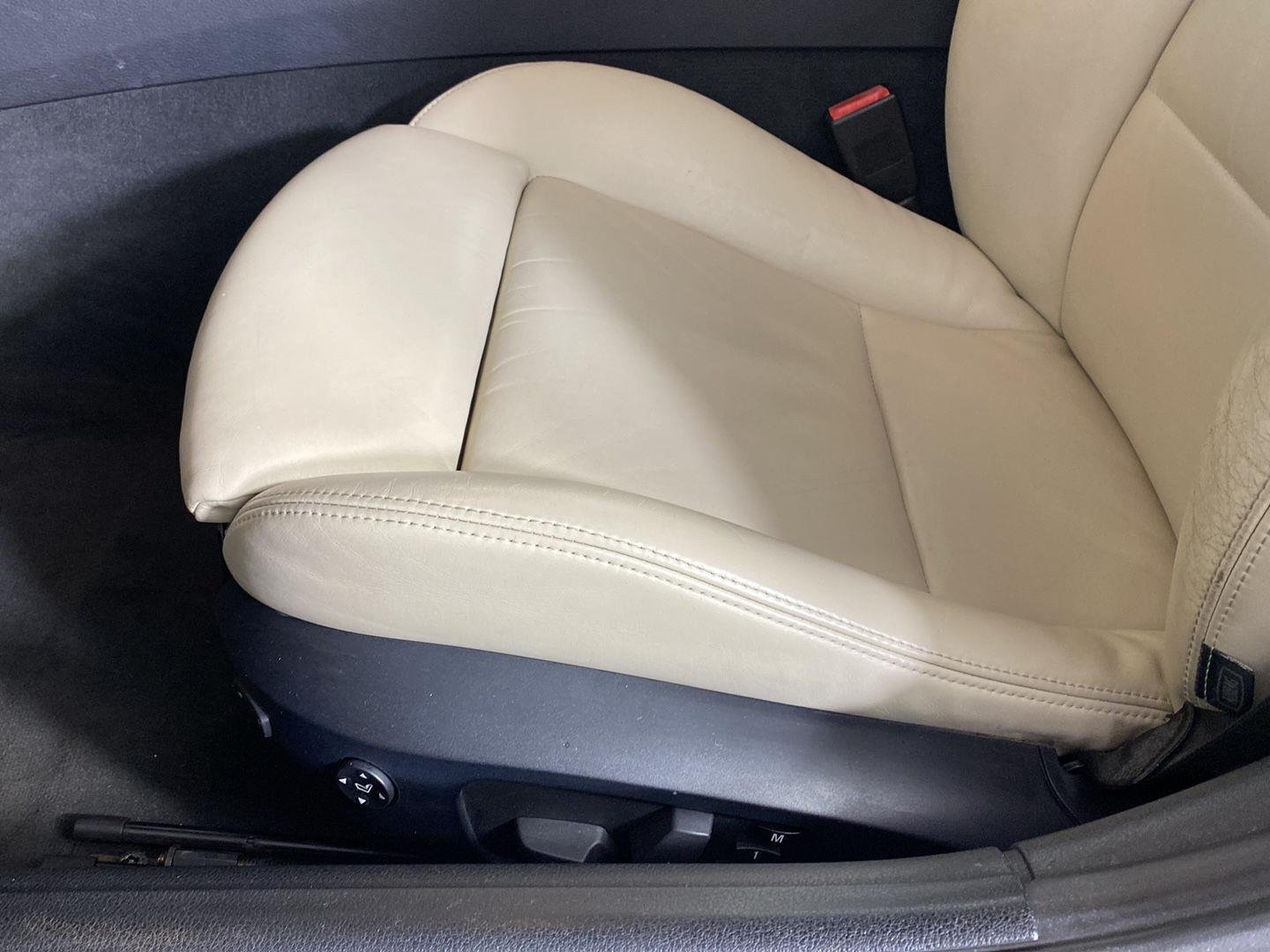 Used 2011 Black Sapphire Metallic BMW sDrive35is image 15