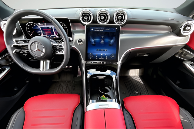 Used 2026  Mercedes-Benz GLC 300 Coupe image 7