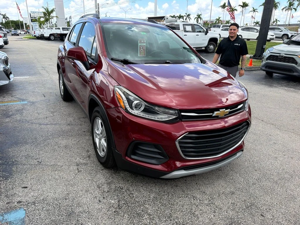 Used 2021 Crimson Metallic Chevrolet LT image 1