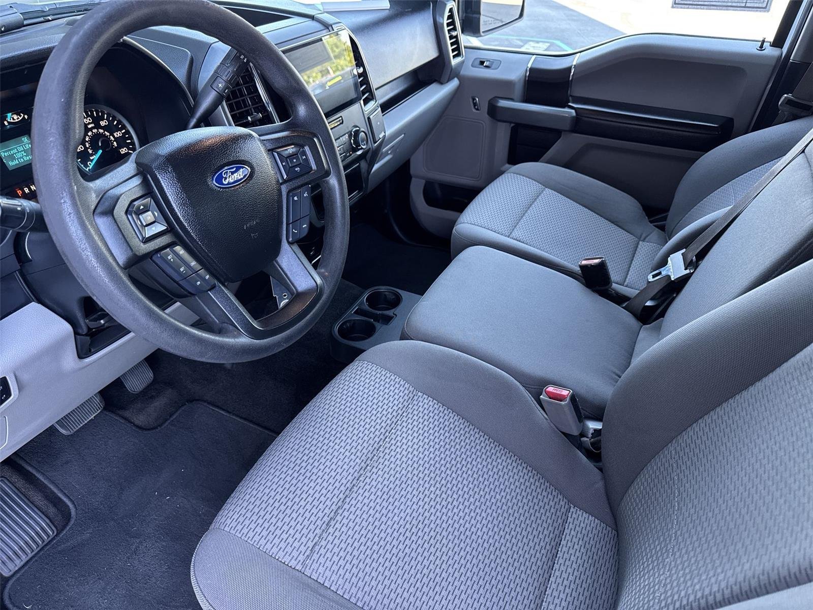 Used 2017 Gold Ford XLT image 10