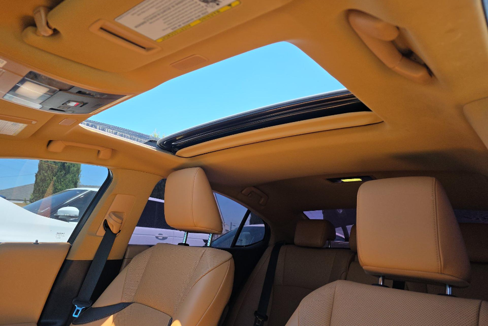 Used 2024 Caviar Lexus 300h image 5