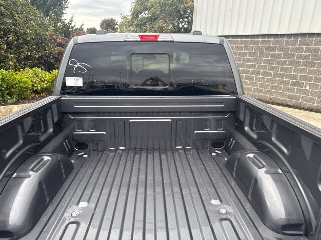New 2026 Carbonized Gray Metallic Ford XLT image 38