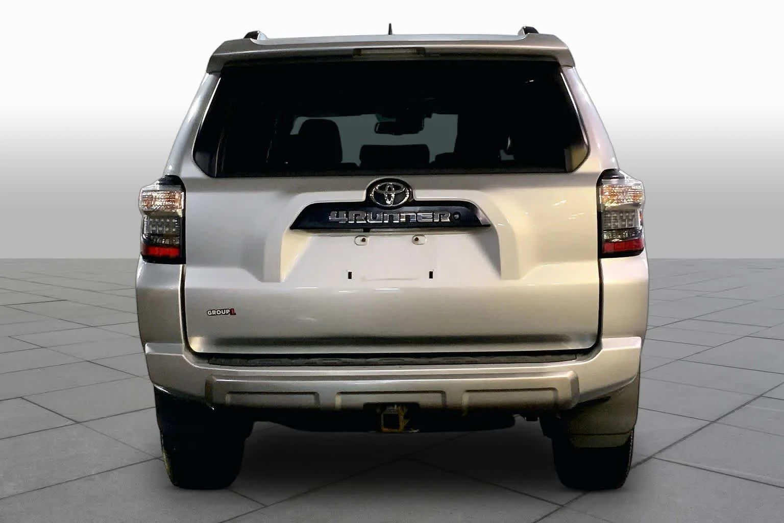 Used 2020 Classic Silver Metallic Toyota SR5 image 4
