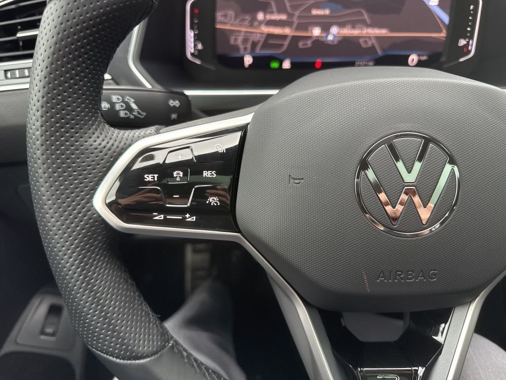 2023 Volkswagen Tiguan SEL R-LINE - Photo 14