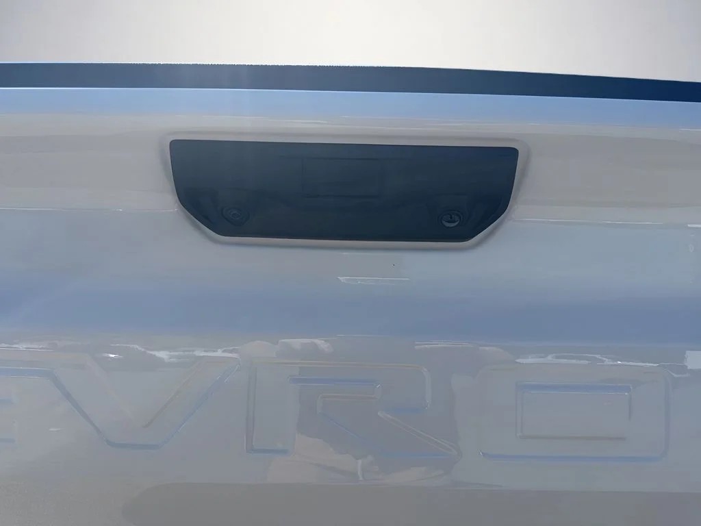 New 2026 White Chevrolet RST image 35
