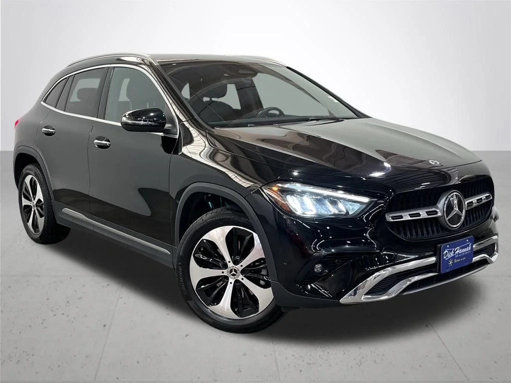 Used 2025 Black Mercedes-Benz GLA 250 image 7