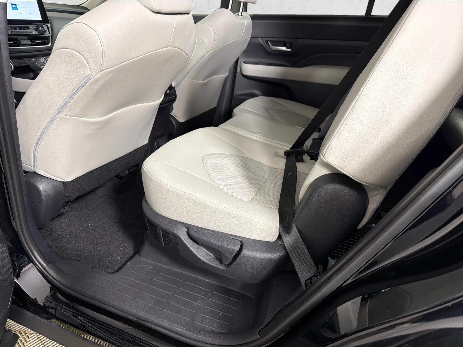 Used 2026 Midnight Black Metallic Toyota XLE image 21