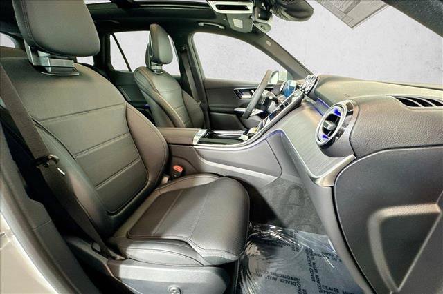 New 2026 MANUFAKTUR Alpine Grey Mercedes-Benz GLC 300 image 56