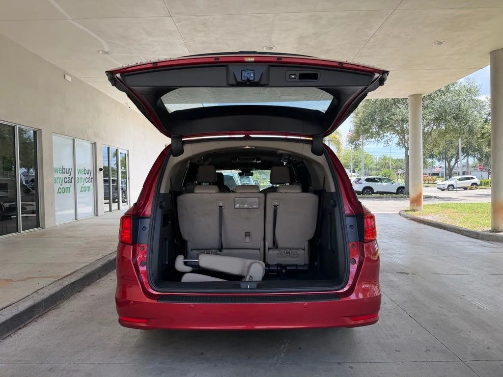 Used 2023 Red Honda Touring image 34