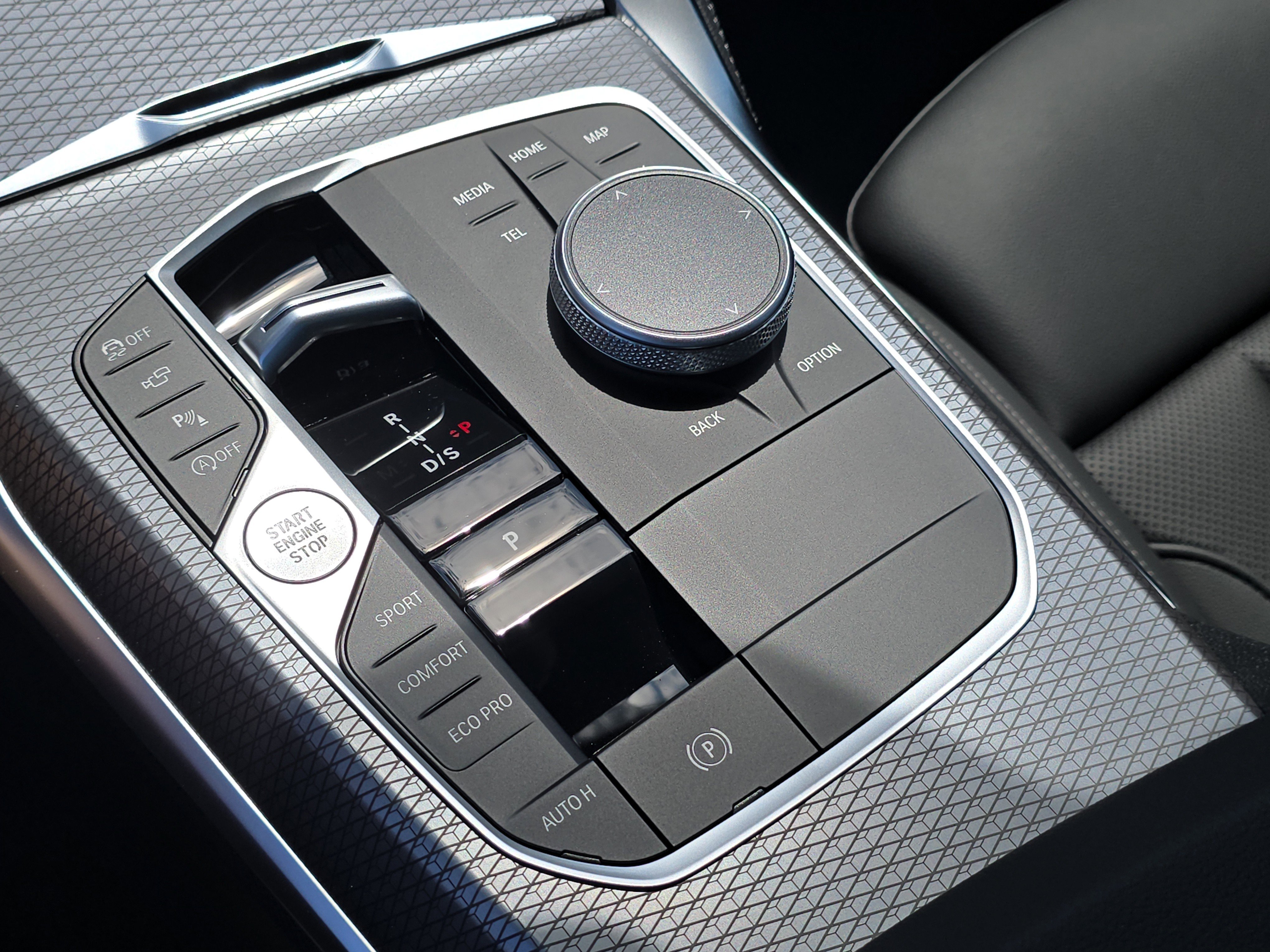 2026 BMW 4 Series M440i - Photo 25