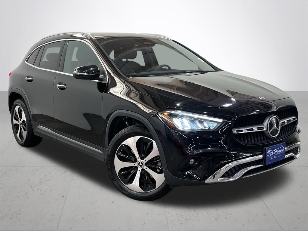 Used 2025  Mercedes-Benz GLA 250 image 7