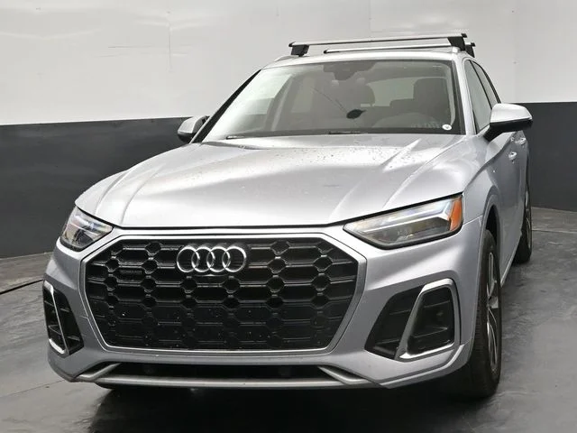 Used 2024  Audi 45 S line Premium image 3