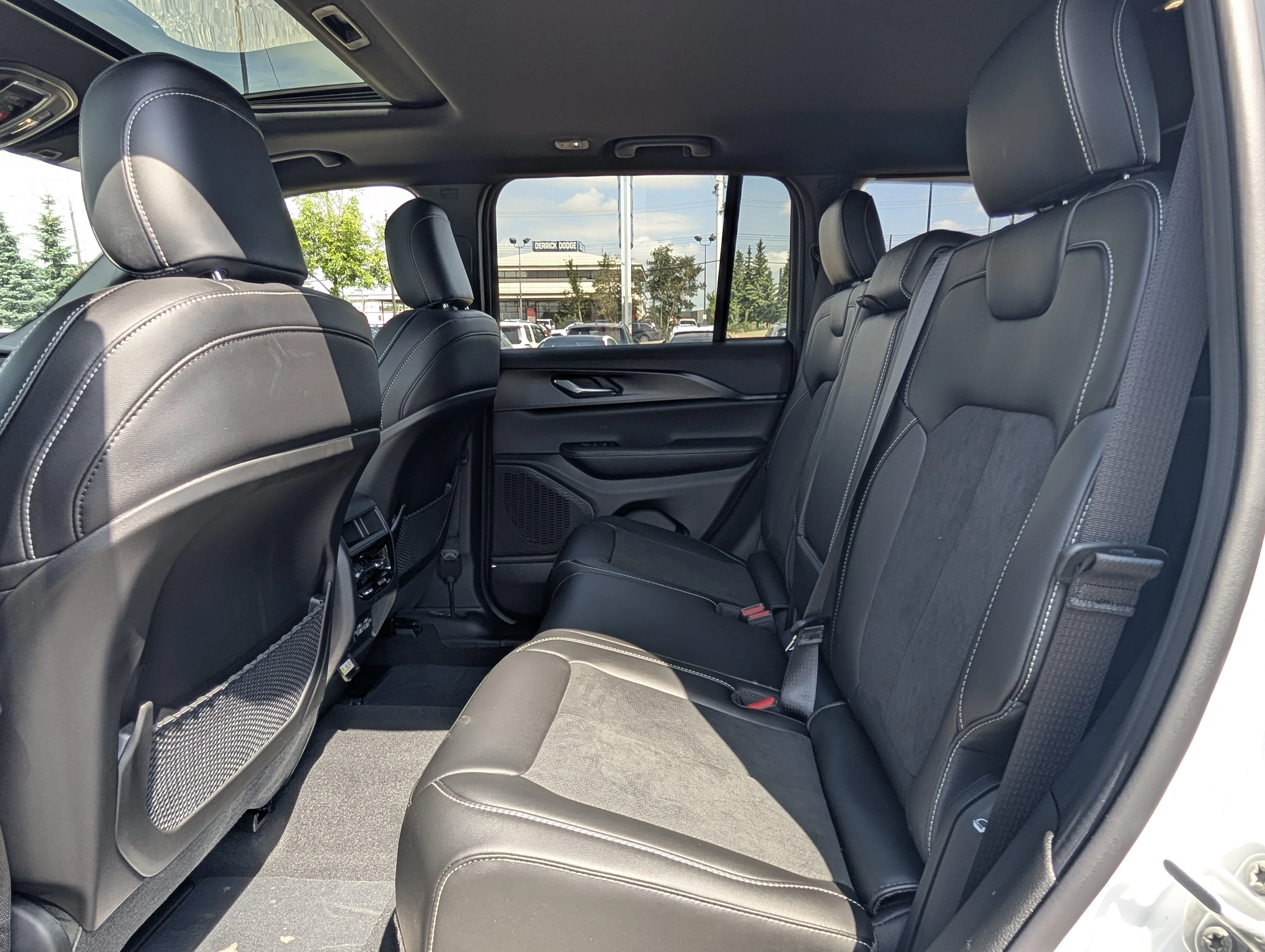 New 2025 Bright White Jeep Altitude image 19