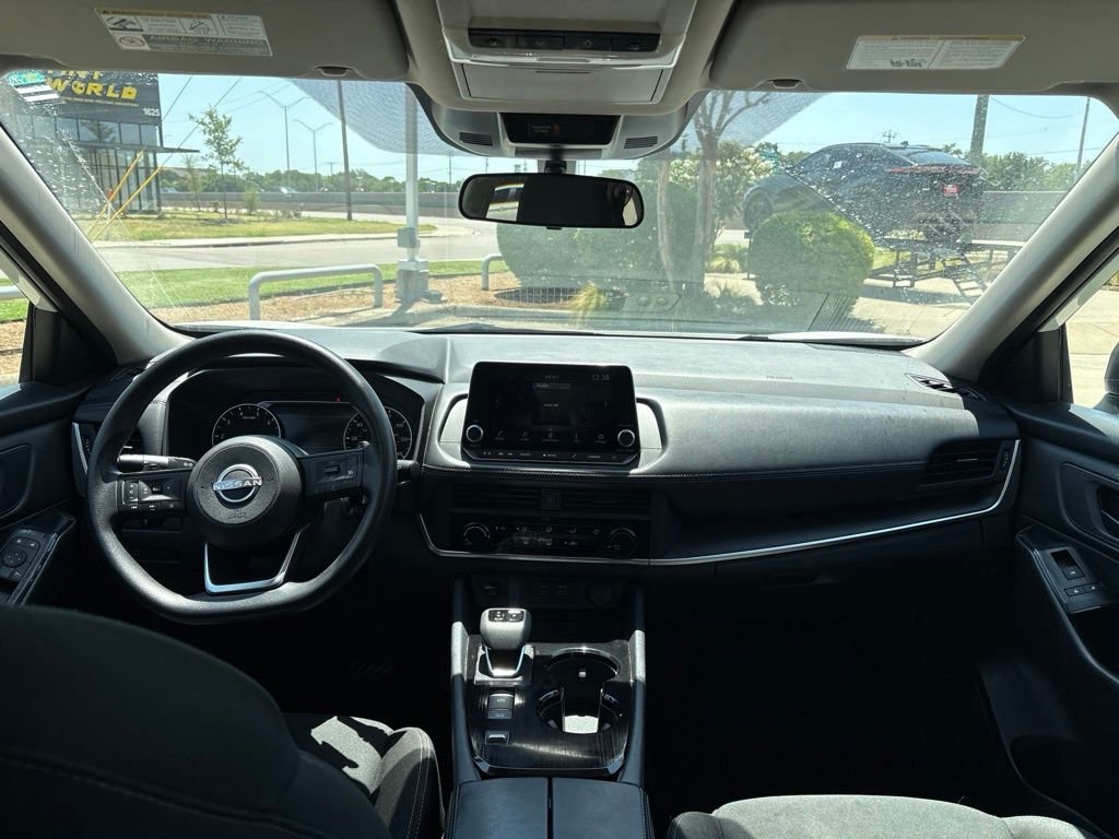 Used 2024 White Nissan S image 13
