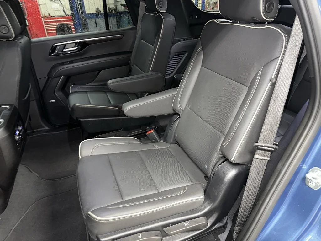 Used 2025 Lakeshore Blue Metallic Chevrolet Premier image 20