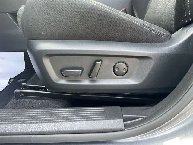2025 Nissan Rogue SV - Photo 16