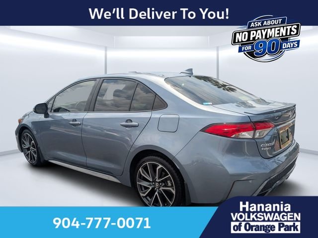 Used 2021  Toyota SE image 5