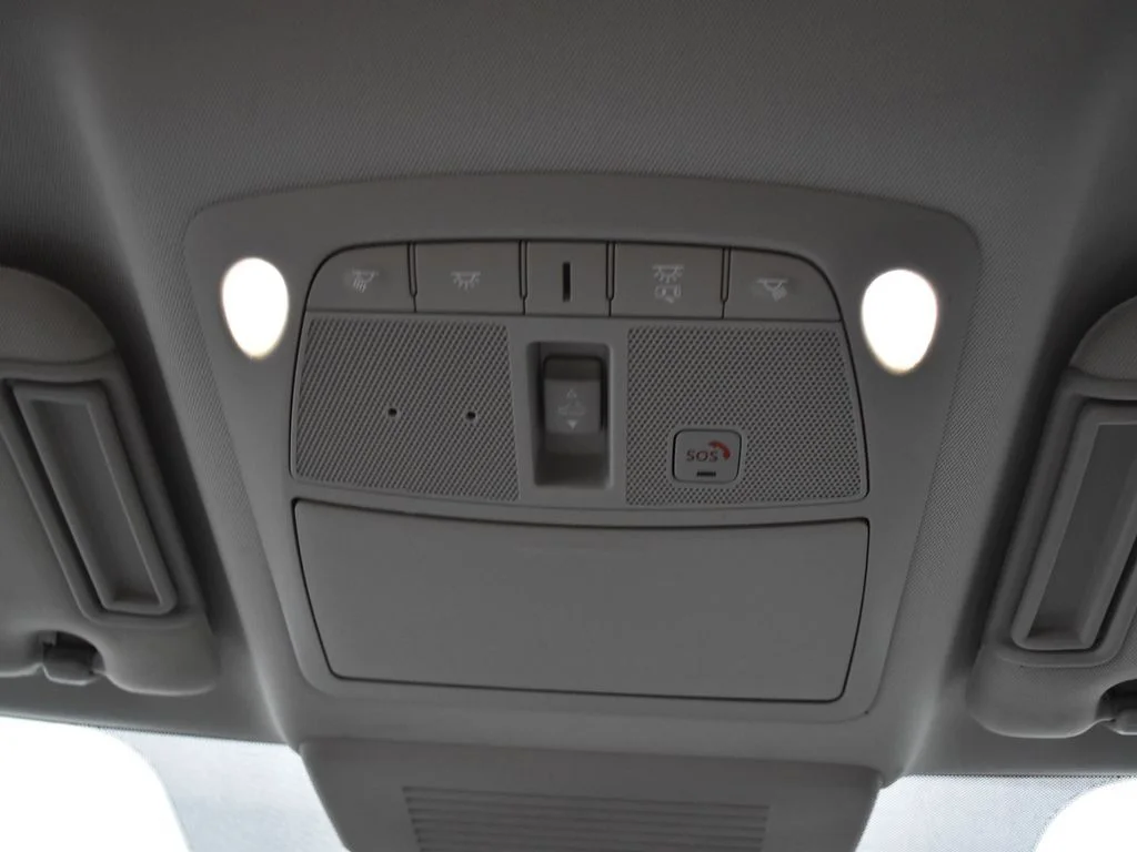 Used 2019 Gun Metallic Nissan SL image 16