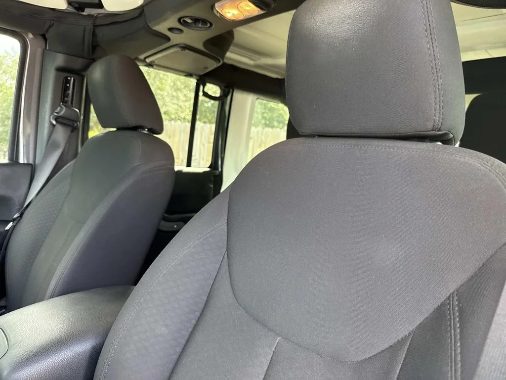 Used 2017 Gray Jeep Unlimited Sport image 26