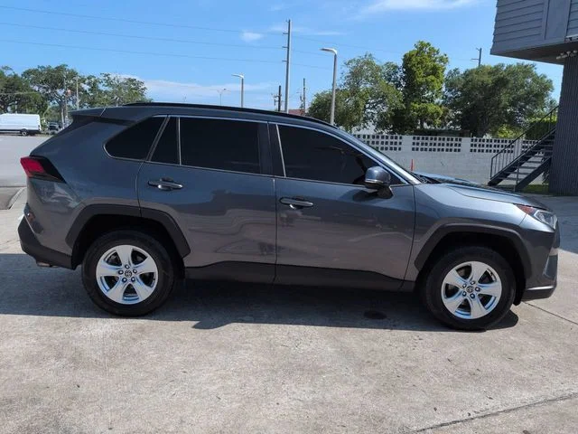 Used 2020 Gray Toyota XLE image 3