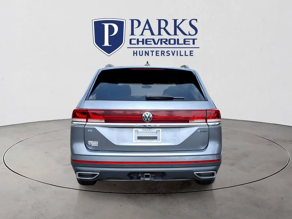 Used 2024  Volkswagen 2.0T SE w/Technology image 30