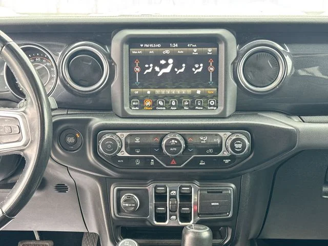 Used 2022 Gray Jeep Unlimited Sahara Altitude image 19