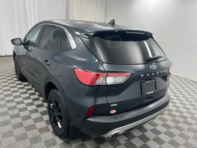 Used 2022 Blue Ford SE image 6