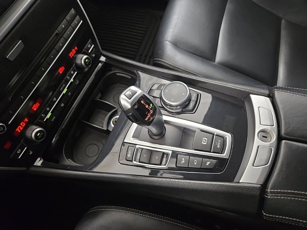 Used 2017 Dark Graphite BMW 535i xDrive Gran Turismo image 16